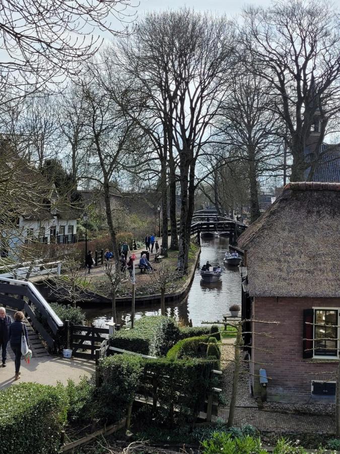 B&B Villa Giethoorn - Canalview, Privacy & Parking Luaran gambar