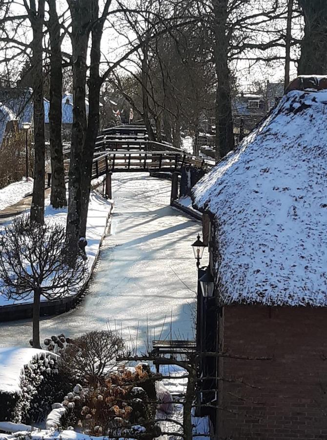 B&B Villa Giethoorn - Canalview, Privacy & Parking Luaran gambar